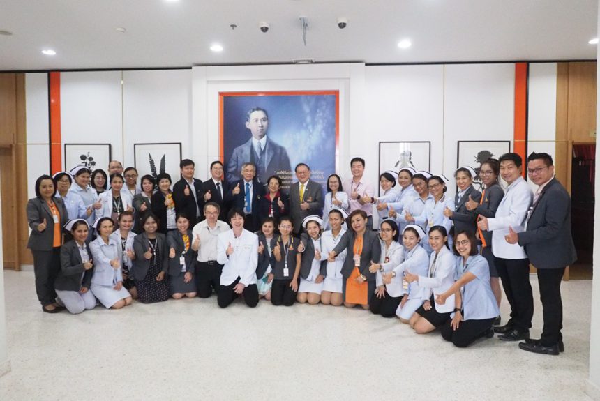 ยินดีต้อนรับ ผู้เยี่ยมสำรวจการรับรองมาตรฐานเฉพาะโรค การดูแลผู้ป่วยข้อเข่าเสื่อม ยินดีต้อนรับ ผู้เยี่ยมสำรวจการรับรองมาตรฐานเฉพาะโรค การดูแลผู้ป่วยข้อเข่าเสื่อม