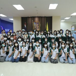 จดหมายข่าว รพ.มทส. : ร่วมต้อนรับคณะครูและนักเรียนจากโรงเรียนสตรีศึกษา จ.ร้อยเอ็ด จำนวน 60 คน กลุ่มสาระการเรียนรู้วิทยาศาสตร์ ในการเข้าเยี่ยมชม รพ.มทส.