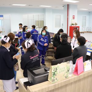 จดหมายข่าว รพ.มทส. : ออกเยี่ยมสำรวจการให้บริการของเจ้าหน้าที่บุคลากรแผนกอุบัติเหตุและฉุกเฉิน