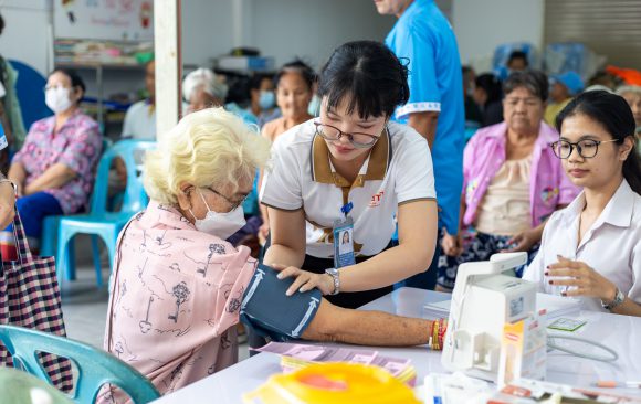 📸 ภาพกิจกรรม : โครงการ “รสว.ลงมือทำ ด้วยใจ อาสาห่วงใยผู้สูงอายุ